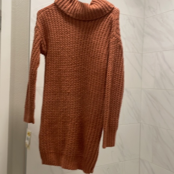 Orange-y pink sweater dress - Picture 2 of 2